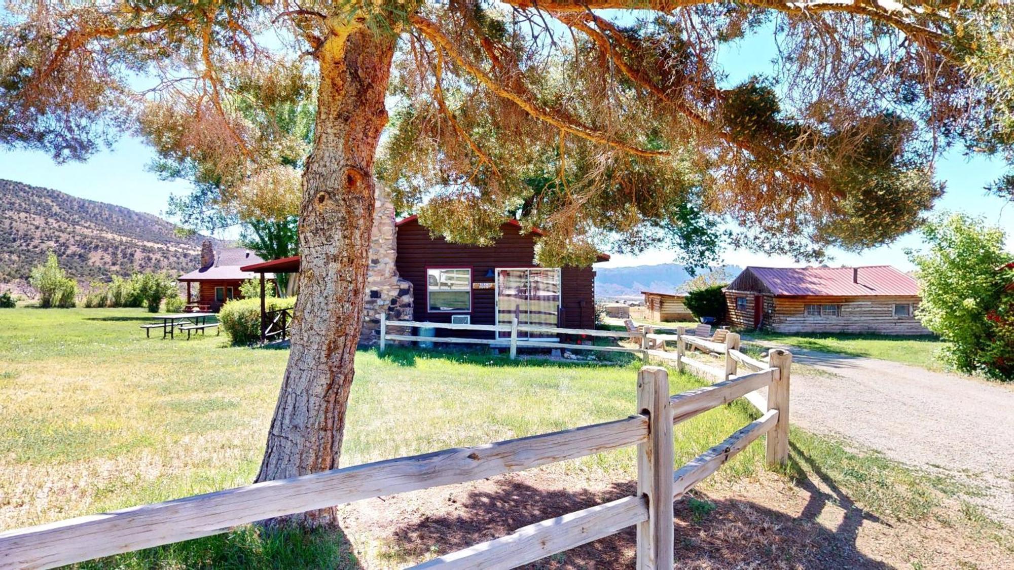 Pack Creek ~ Farm House Moab Eksteriør billede